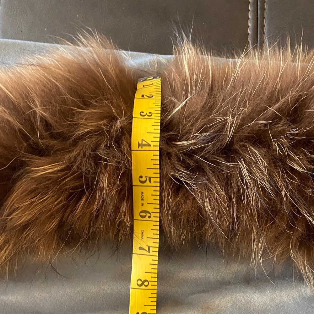 Luxurious Vintage Raccoon Genuine Fur Collar EUC - Picture 7 of 9